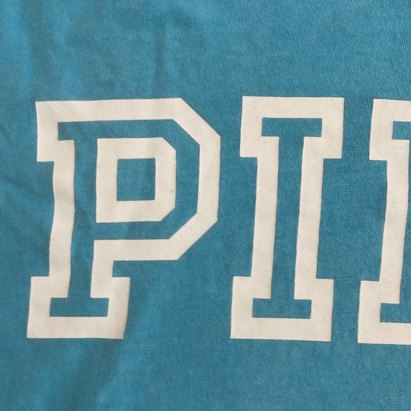 Bundle 2 for $20😀 VS Pink T-shirt - Picture 6 of 12